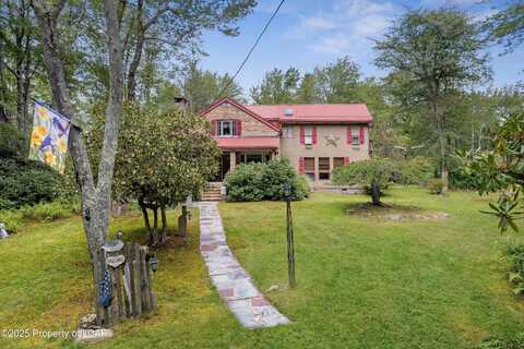24 Brachts Lane, Lake Harmony, PA 18210