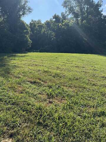 00000 Village Square, Morganfield, KY 42437