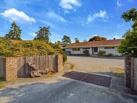 104 Thistle Lane, Eureka, CA 95503