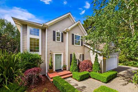 105 Blue Spruce Drive, Eureka, CA 95503