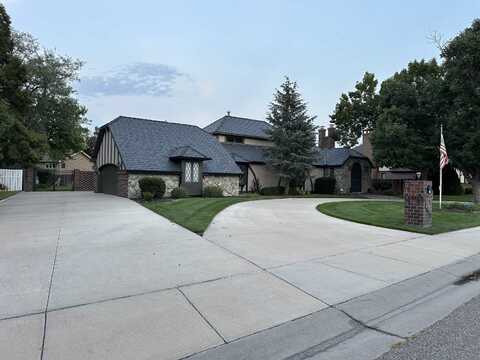 2600 Canterbury, Great Bend, KS 67530