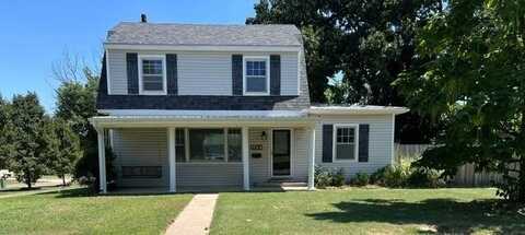 1124 Santa Fe St, Larned, KS 67550