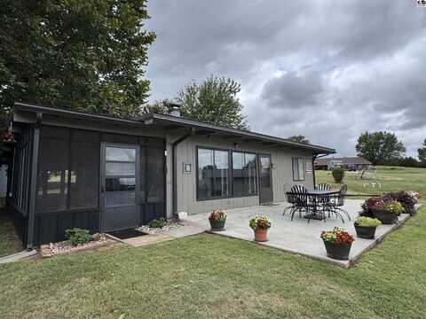 59 NW Buffalo Rd W, Medicine Lodge, KS 67104