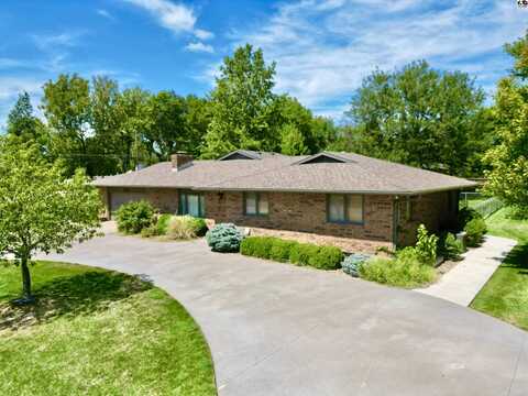 2500 E 40th Ave, Hutchinson, KS 67502