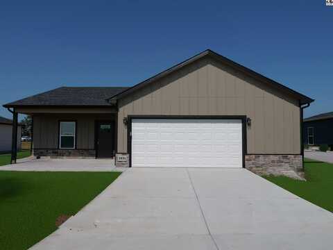 1036 Spring Creek Rd, McPherson, KS 67460