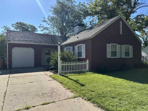 1256 Campbell Dr, Huron, SD 57350