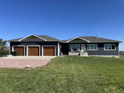 112 Pershing Ave N, Wessington Springs, SD 57382