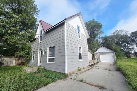 523 W 3rd St, Miller, SD 57362