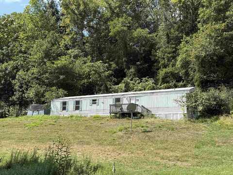 1572 W Mud River Road, Milton, WV 25541