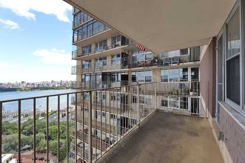6040 BLVD EAST, West New York, NJ 07093