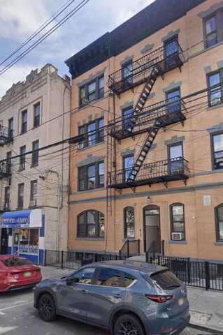 5704 HUDSON AVE, West New York, NJ 07093
