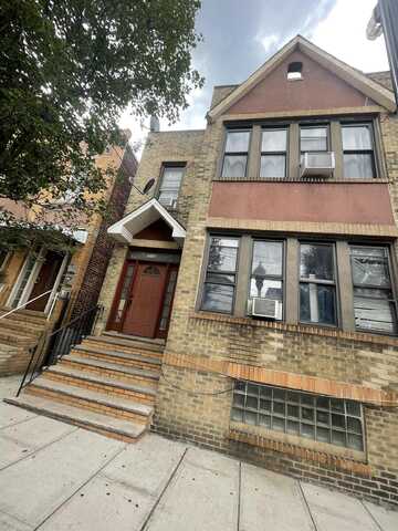 2609 SUMMIT AVE, Union City, NJ 07087