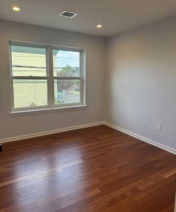 315 CENTRE AVE, Secaucus, NJ 07094