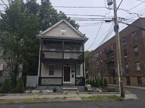 262 PINDLE AVE, Englewood, NJ 07631