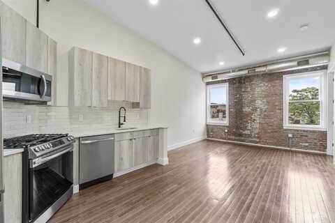 21 WEST 20TH ST, Bayonne, NJ 07002
