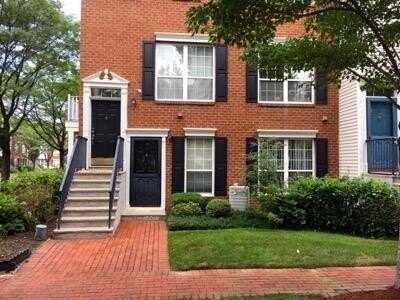 2 CRABAPPLE CT, JC, West Bergen, NJ 07305