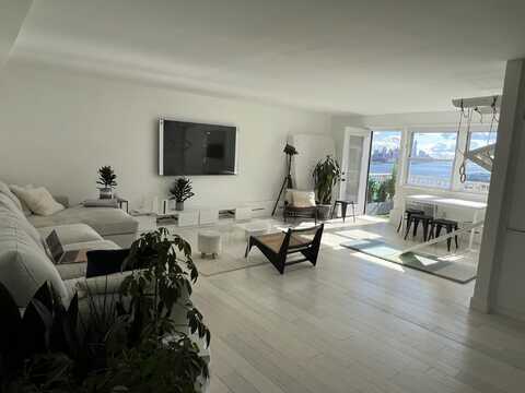 6010 BLVD EAST, West New York, NJ 07093