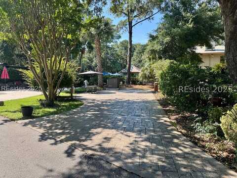 133 Arrow Rd, Hilton Head Island, SC 29928
