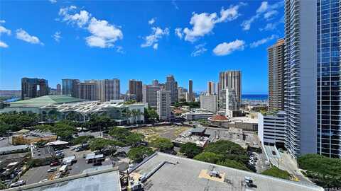 1655 Makaloa Street, Honolulu, HI 96814