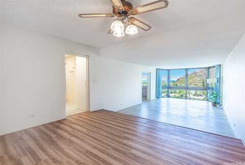 501 Hahaione Street, Honolulu, HI 96825