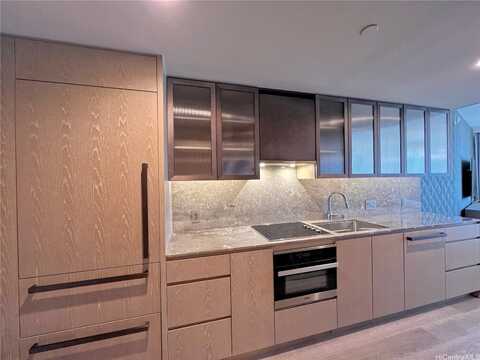 1000 Auahi Street, Honolulu, HI 96814
