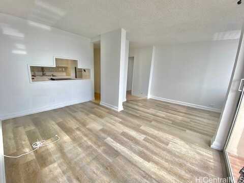 1535 Pensacola Street, Honolulu, HI 96822