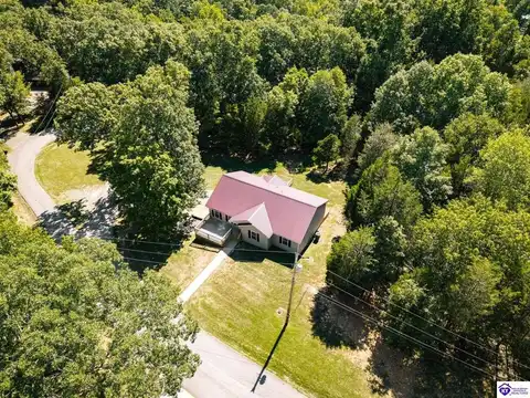32 Hickory Hills Court, Brandenburg, KY 40108