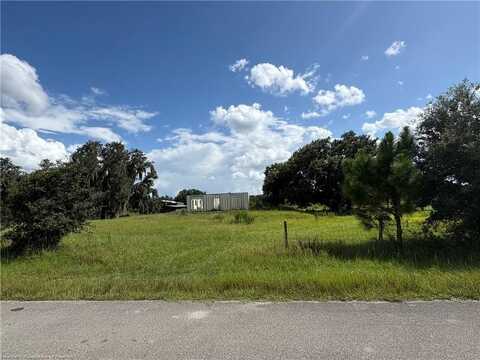 48 Henscratch Road, Lake Placid, FL 33852