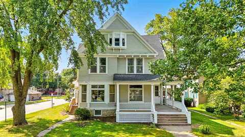 325 E Main St, Washington, IA 52353