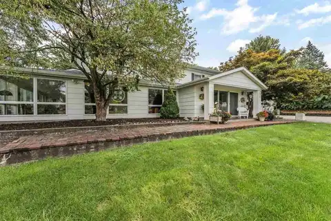 3 Wilson, Muscatine, IA 52761