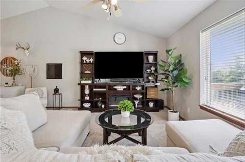540 Telluride Trl, Marion, IA 52302