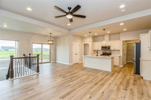 721 Chamberlin Ln, North Liberty, IA 52317