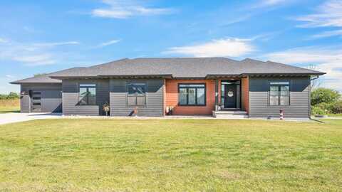 21 Hill Drive, Milford, IA 51351