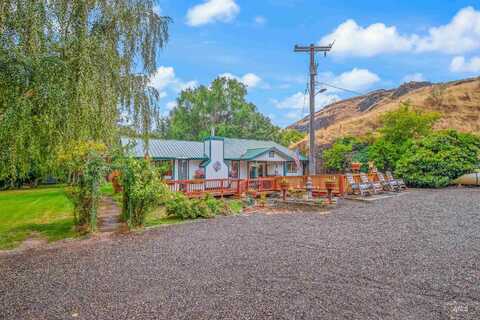 8385 Asotin Creek Road, Asotin, WA 99402