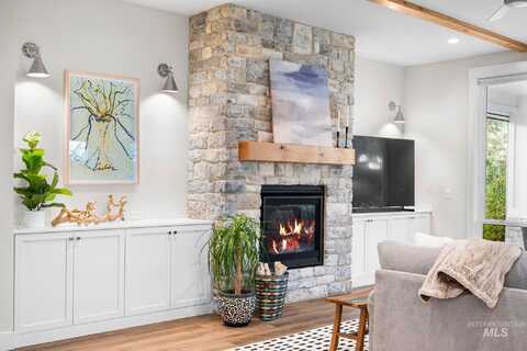6334 Chateau Ct, Star, ID 83669