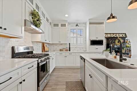 2500 N Lithodora Ave, Star, ID 83669