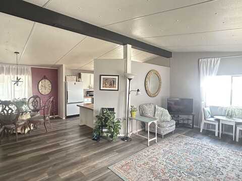 211 Cedar St., Nezperce, ID 83543