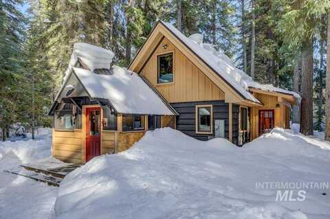 2399 Sharlie Lane, McCall, ID 83638