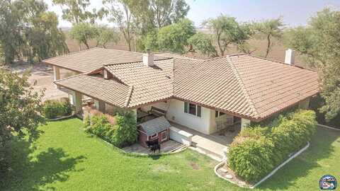 1951 Bowker Rd, El Centro, CA 92243