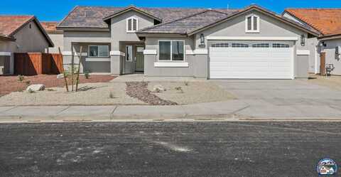 2389 Dale Ct, Imperial, CA 92251