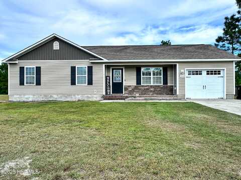 308 Basil Court, Hubert, NC 28539