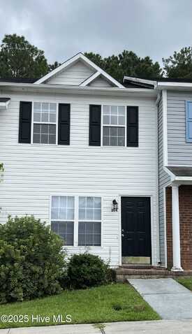 204 Meadowbrook Lane, Jacksonville, NC 28546