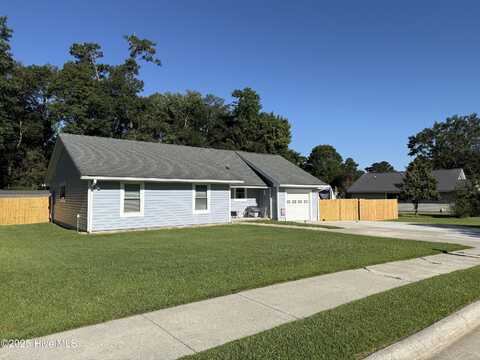 304 S Willow Lane, Jacksonville, NC 28546