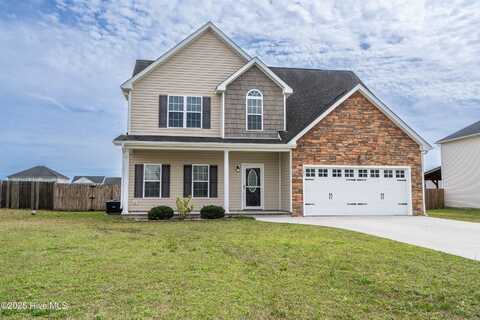 107 Woods Run Circle, Richlands, NC 28574