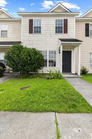 306 Ashwood Drive, Jacksonville, NC 28546