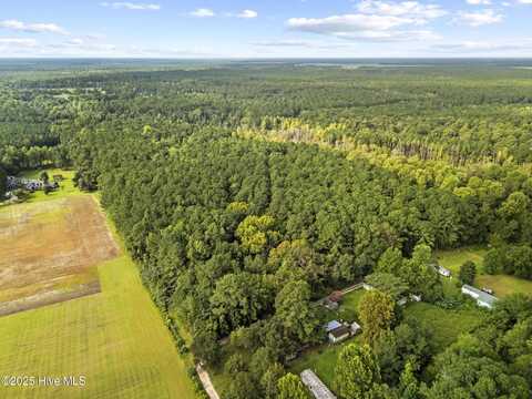 150 Mattie Lane, Richlands, NC 28574