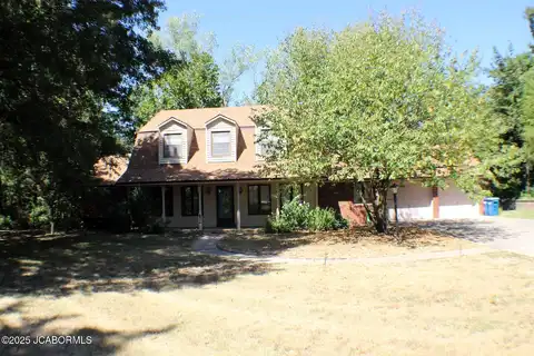 1128 BOONVILLE ROAD, Jefferson City, MO 65109