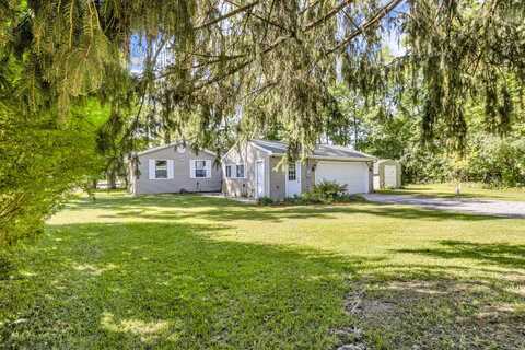 585 Norvell Beach Drive, Brooklyn, MI 49230