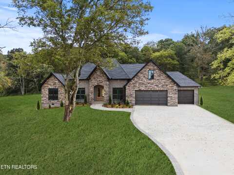 834 Sophie Drive, Greenback, TN 37742