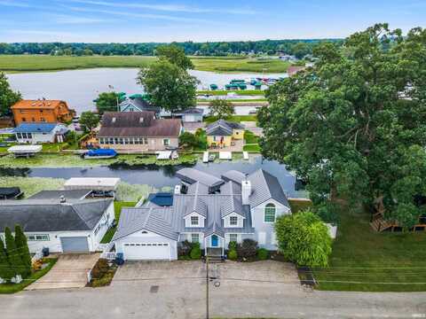309 E North Kitson Lane, Syracuse, IN 46567